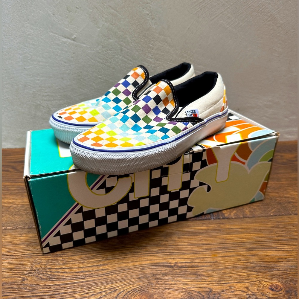 Free City x Vans Slip On rainbow checker Women’s size 6